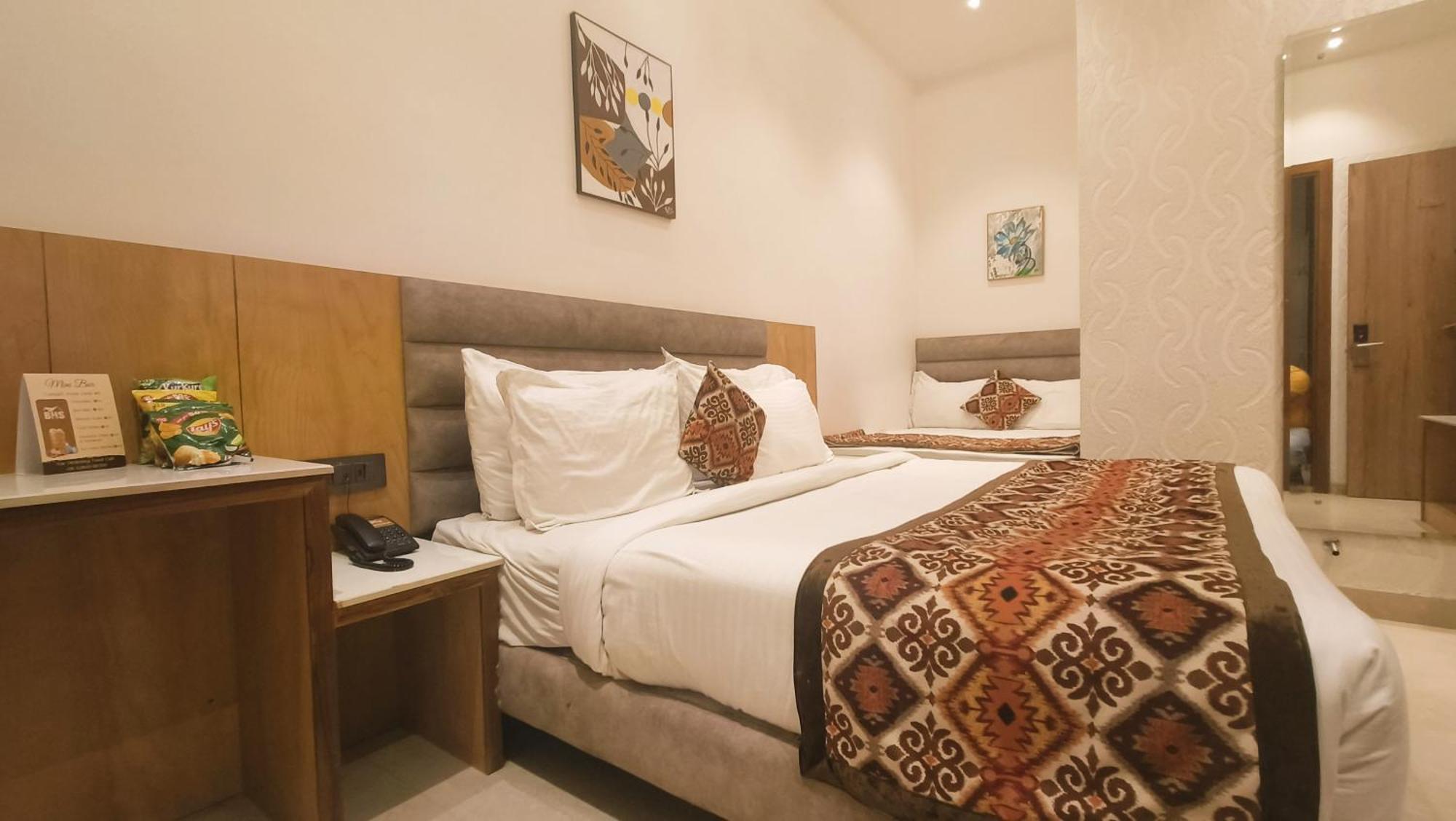 Blessings Hotel Amritsar Exteriör bild